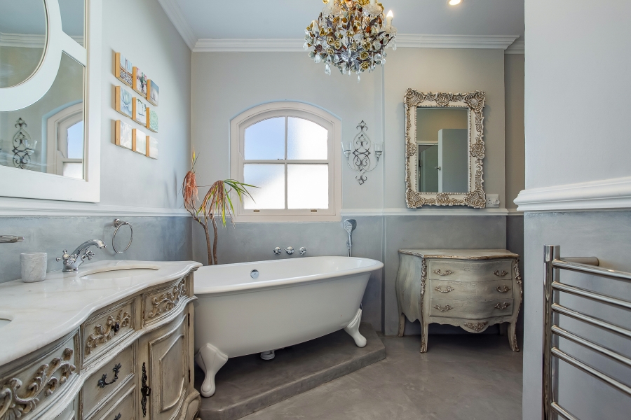 To Let 4 Bedroom Property for Rent in Franschhoek Western Cape